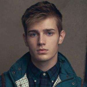 Meet your Posher, Collin